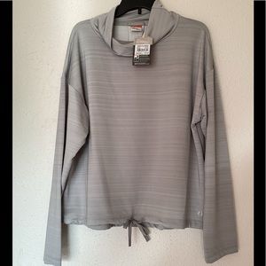 Women Gray Long Sleeved Turtleneck Top. Sz: XL